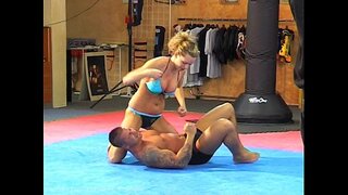 Hawnhekk jiġi 20 xi minuta fit-tul maqtugħ-footage ta'l-isparar l-video