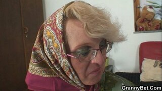 ���ਸ ਨੂੰ ਚੰਗਾ ਲਗਦਾ ਹੈ, ਇੱਕ ਨੌਜਵਾਨ ਅਜਨਬੀ