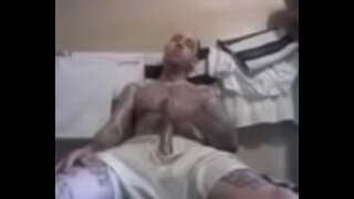 Mhlophe guy, big dick, cum esifutshane