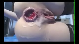 ���ะโปโลวัยรุ่นกำปั้นต่อยก้นของเธอจะสุดยอ squirting ตอนเธอถึงจุดสุดยอด