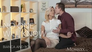 ���៍នតង់ការិយាល័យចៅហ្វាយគឺរីនាងចាញ់បោកលើប្ដីរជាមួយនឹងការិយាល័យជេ។