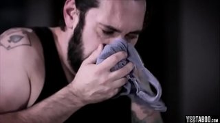 ���ුරුබුහුටි කෑල්ල ගනුදෙනු රළු ලිංගික සඳහා නිදහස් කාමරයක් හා