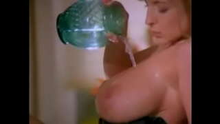 Danniアッシュ-ランジェリー striptease