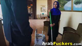 Жүйке Араб Босқын Ақша Үшін Тамақтың Жуан Мүшесі