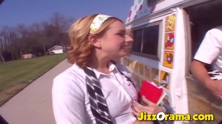 JizzOrama - Kinky Sexu Van Eta Apur Rubia Bat Nahi Lollipop