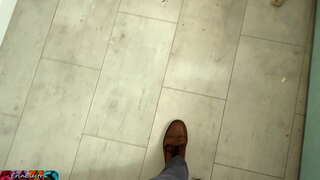 Blonde grouss titty Sekretär gëtt Chef e blowjob